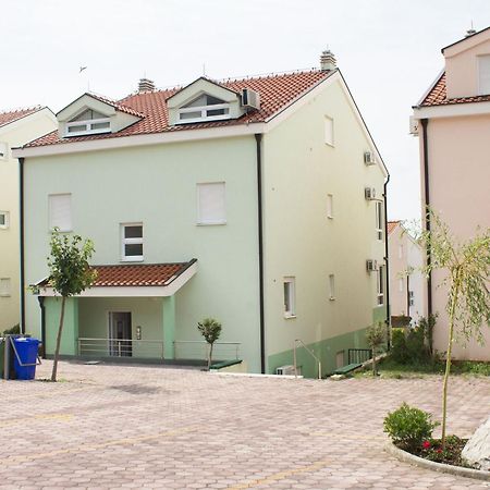 Apartment Paula Promajna Exterior photo