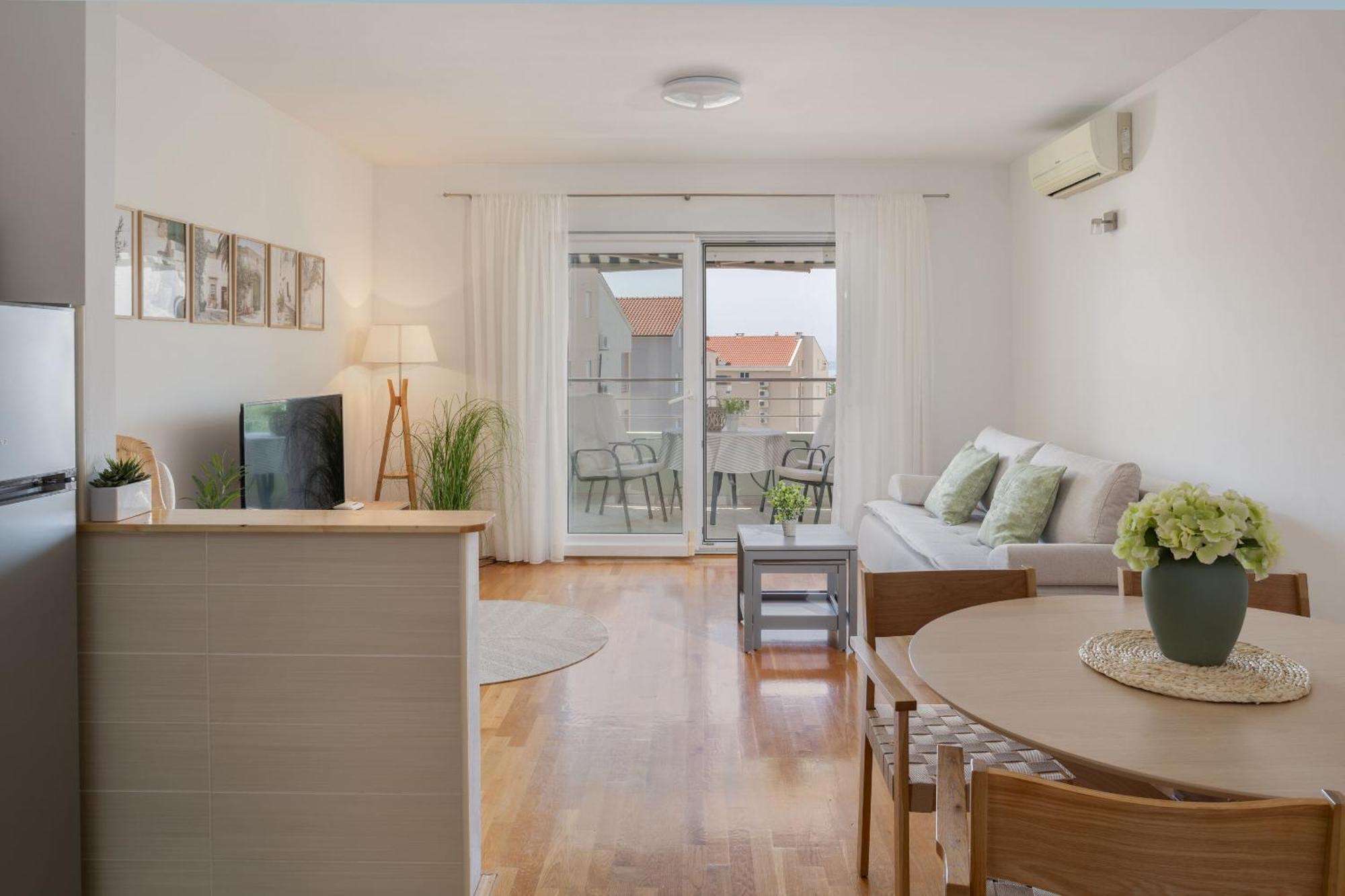 Apartment Paula Promajna Exterior photo