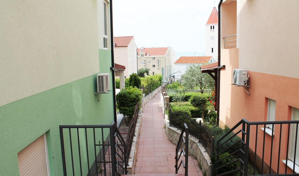 Apartment Paula Promajna Exterior photo